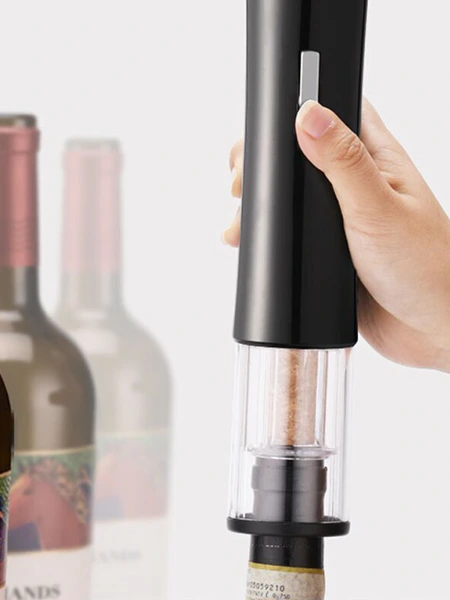 Applications d'ouverture de la bouteille électrique du vin